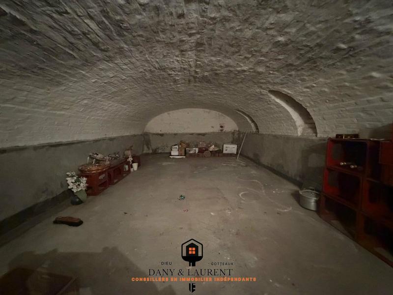 Maison - 200 m² - 8 pièces