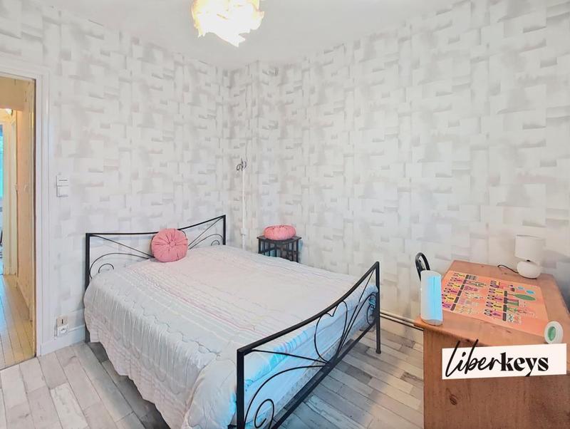 Maison - 180 m² - 6 pièces