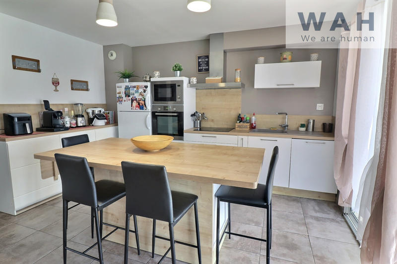 Villa - 90 m² - 4 pièces