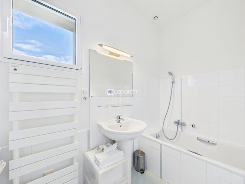 Maison - 179 m² - 6 pièces