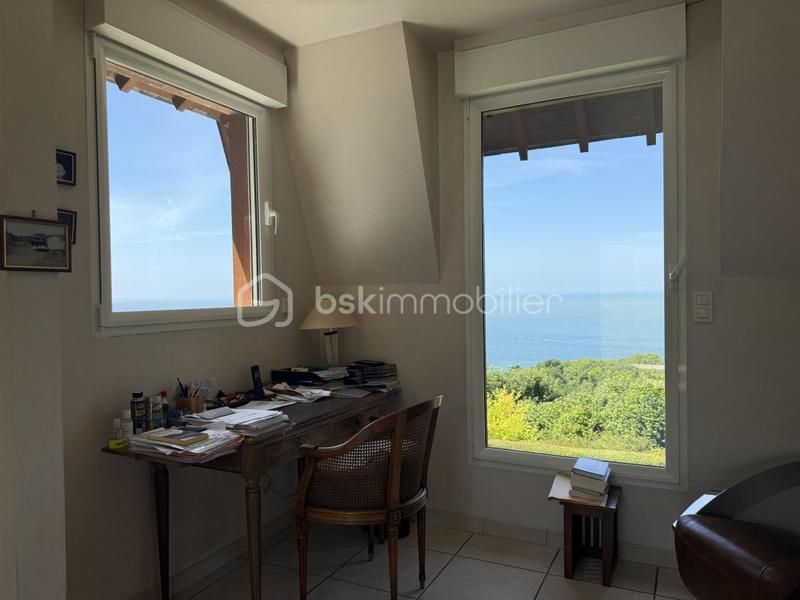 Propriété - 340 m² - 9 pièces