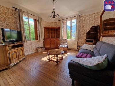 Maison - 191 m² - 7 pièces