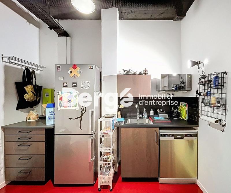 Local commercial - 220 m² - 10 pièces