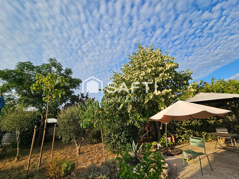 Maison - 245 m² - 7 pièces