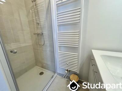 Chambre - 13 m² - 1 pièce