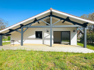 Maison - 92 m² - 4 pièces