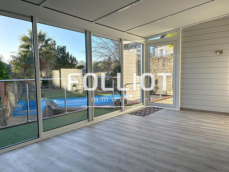 Maison - 170 m² - 5 pièces