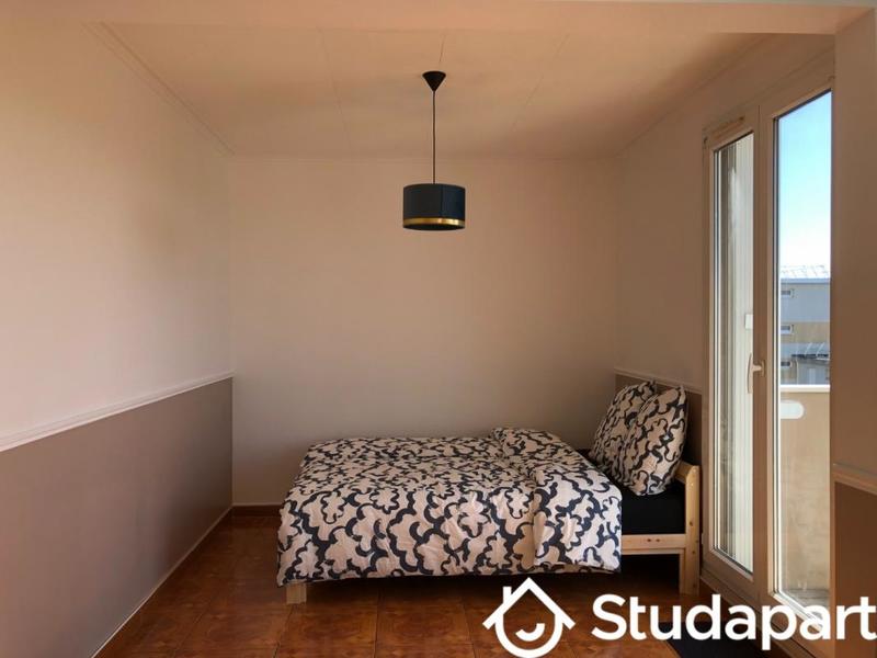 Chambre - 12 m² - 1 pièce