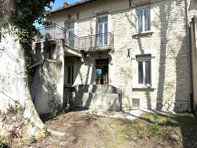 Appartement - 77 m² - 4 pièces