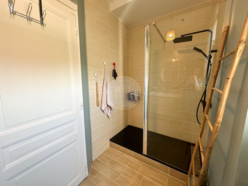 Maison - 121 m² - 6 pièces