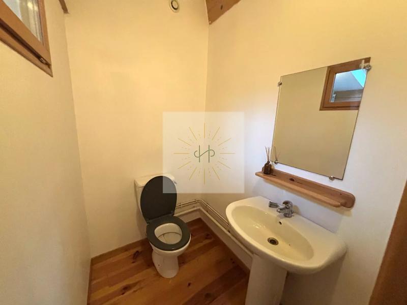 Maison - 176 m² - 10 pièces