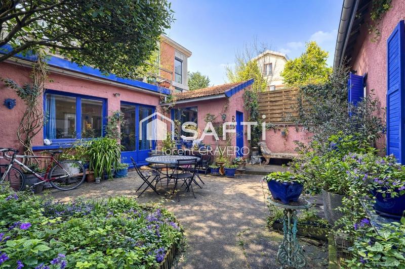 Maison de ville - 100 m² - 5 pièces