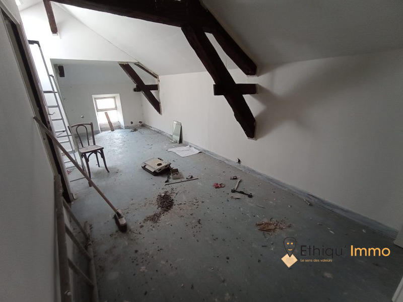 Immeuble - 180 m² - 2 pièces