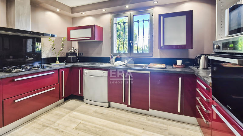 Maison - 97 m² - 4 pièces