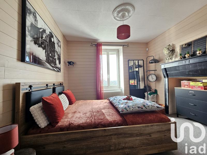 Maison - 163 m² - 8 pièces