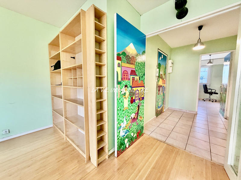 Appartement - 70 m² - 3 pièces