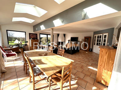 Maison - 162 m² - 6 pièces