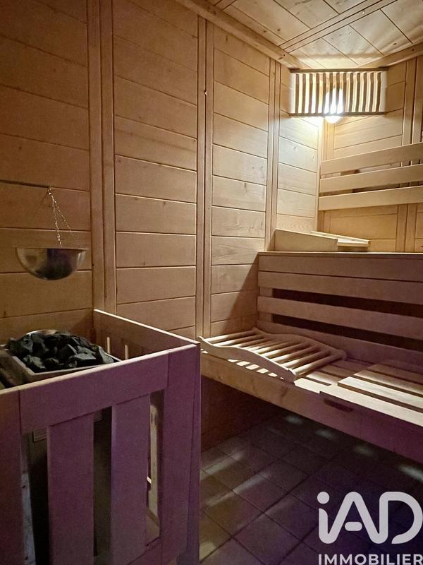 Maison - 732 m² - 20 pièces