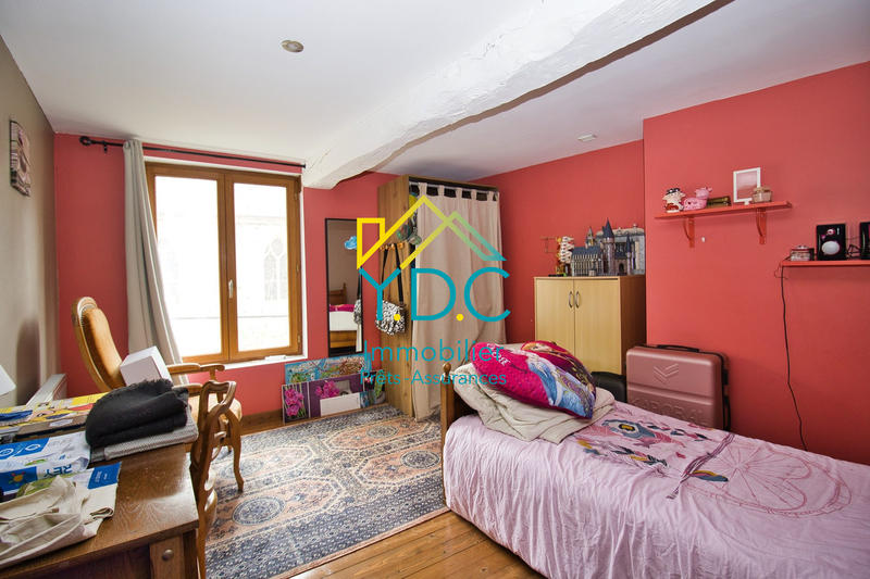 Maison - 183 m² - 7 pièces