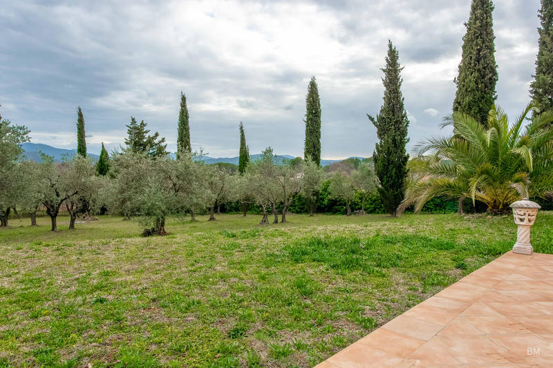 Propriété - 170 m² - 5 pièces