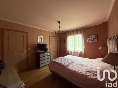 Maison - 220 m² - 8 pièces