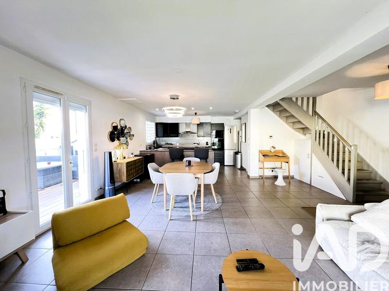 Maison - 100 m² - 4 pièces