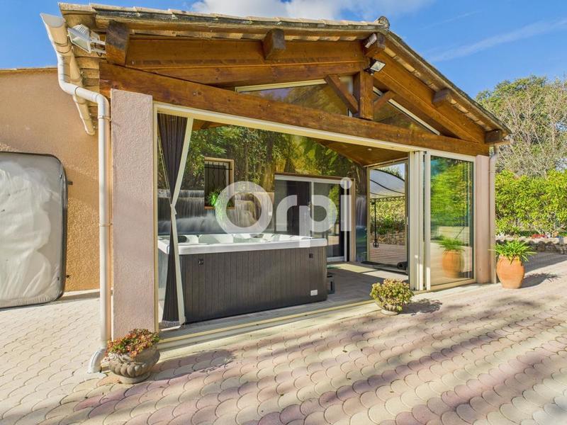 Maison - 130 m² - 4 pièces