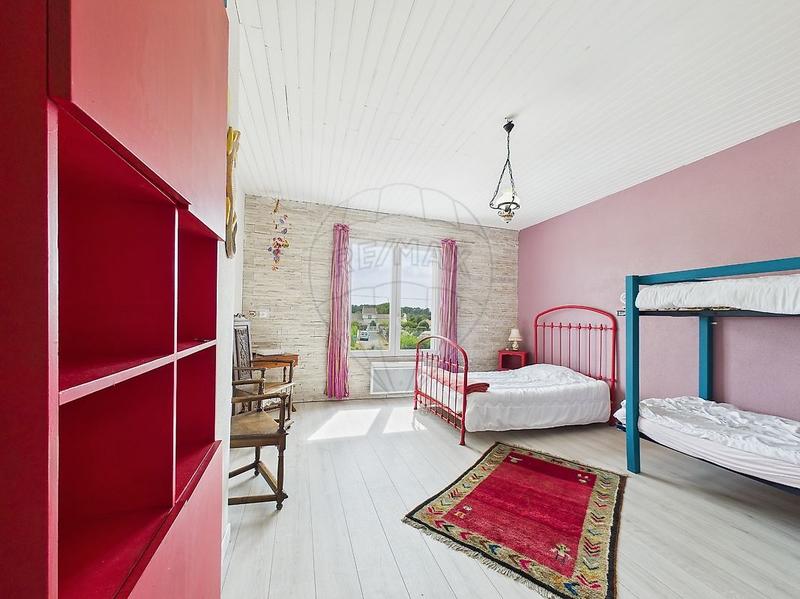 Maison - 271 m² - 10 pièces