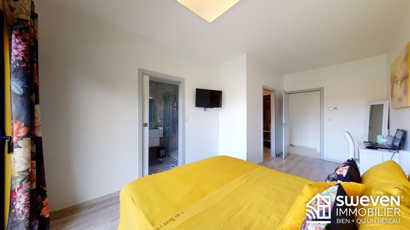 Villa - 250 m² - 7 pièces