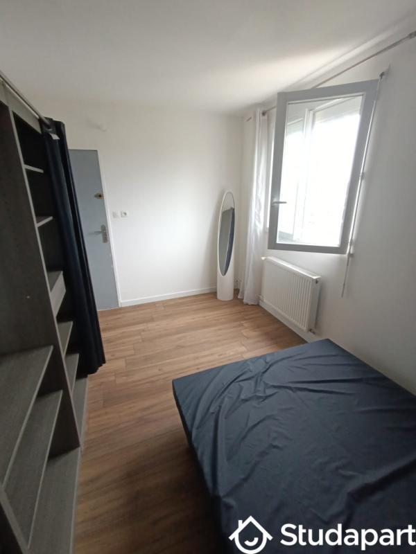 Chambre - 11 m² - 1 pièce