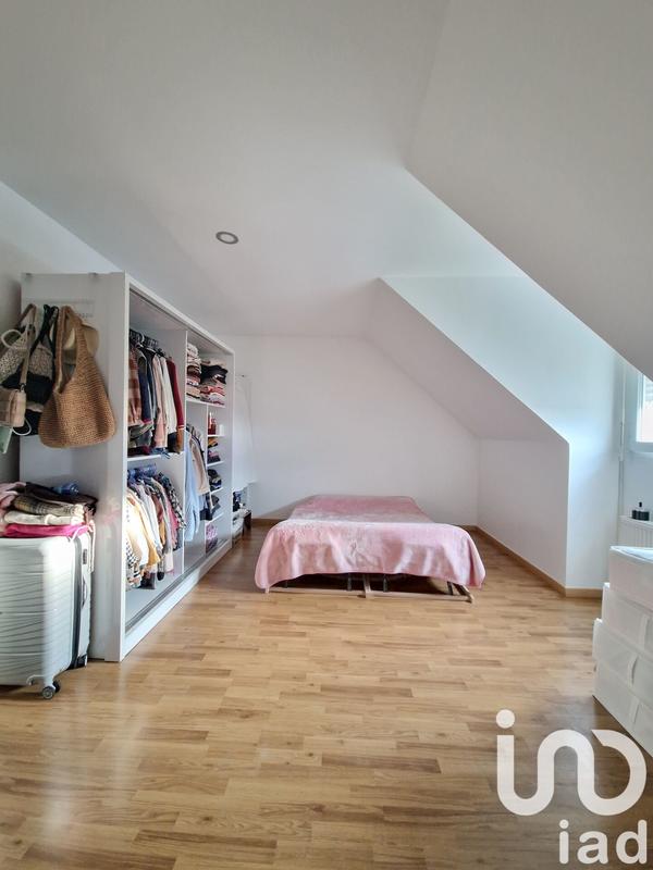 Maison - 185 m² - 7 pièces