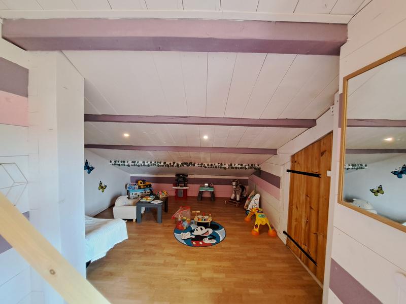 Maison - 140 m² - 4 pièces