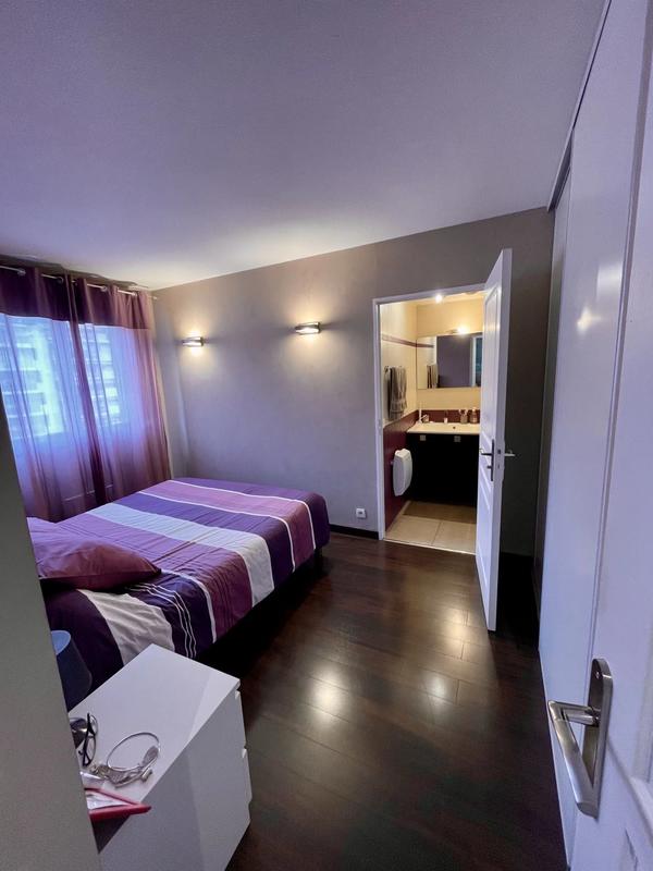 Appartement - 93 m² - 4 pièces