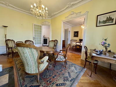 Appartement - 122 m² - 5 pièces