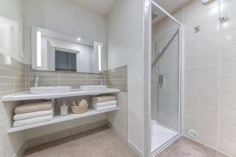 Appartement - 110 m² - 4 pièces