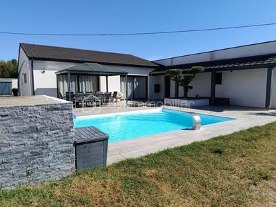 Maison - 154 m² - 4 pièces