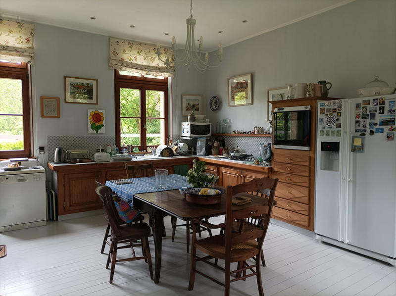 Maison - 284 m² - 9 pièces