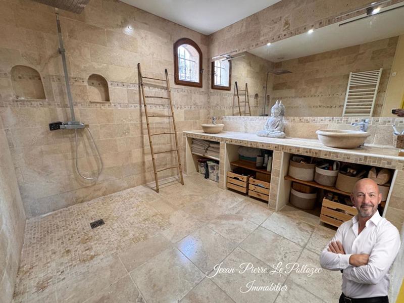 Maison - 150 m² - 7 pièces