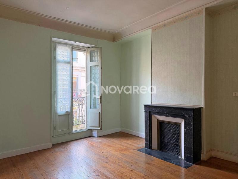 Appartement - 144 m² - 6 pièces