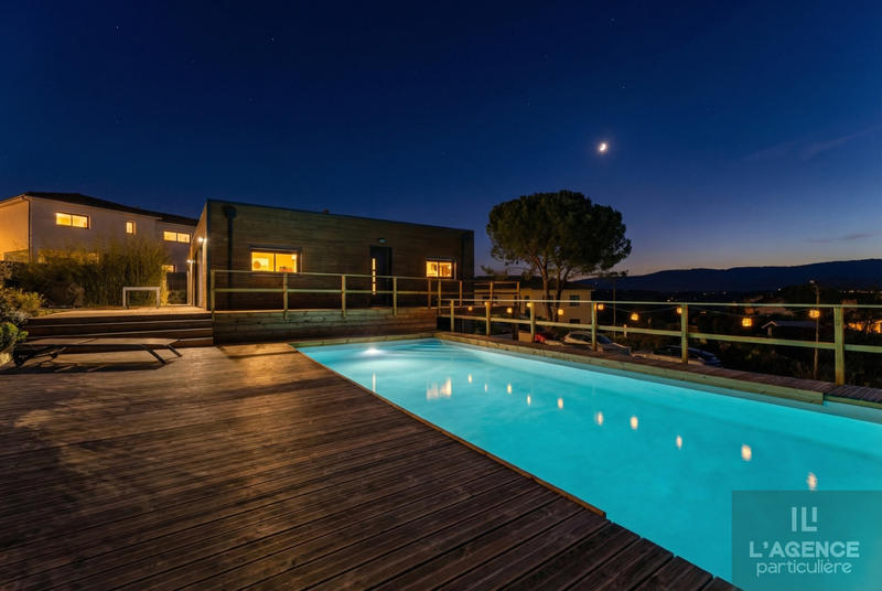 Maison - 150 m² - 6 pièces