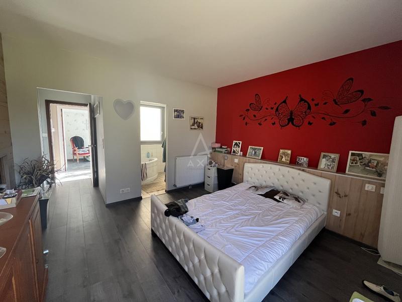 Maison d'architecte - 228 m² - 8 pièces