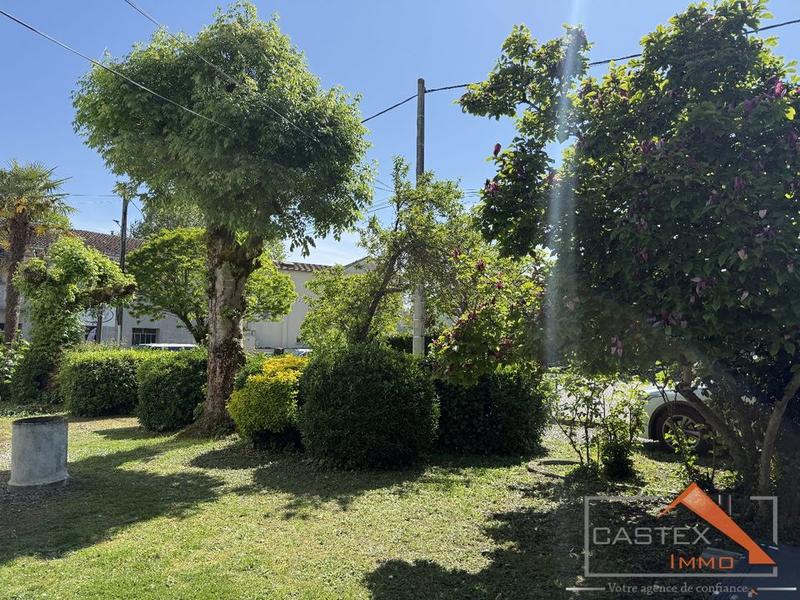 Maison - 253 m² - 10 pièces