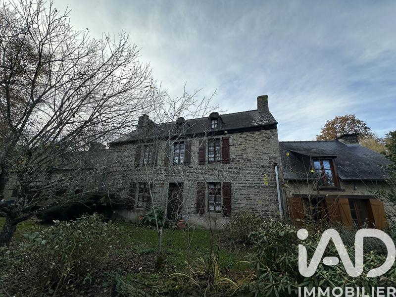 Maison - 238 m² - 7 pièces