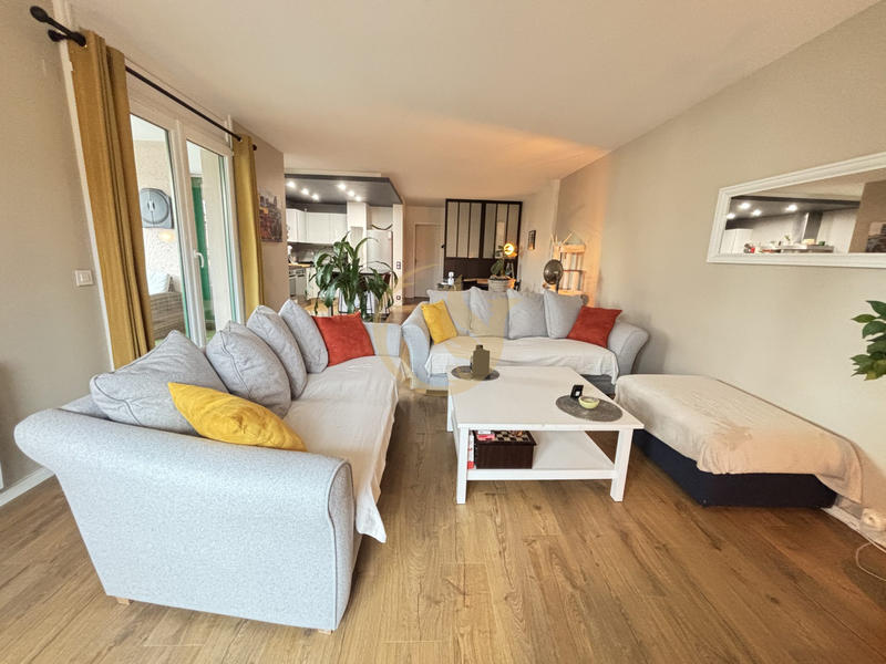 Appartement - 96 m² - 5 pièces