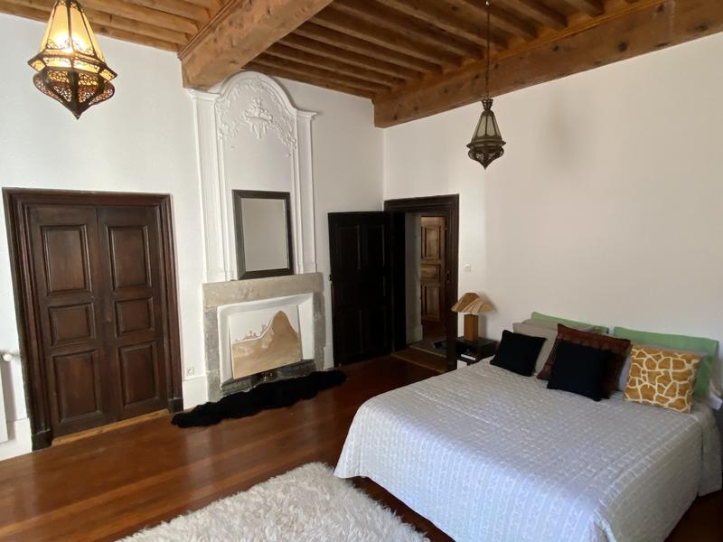 Maison - 320 m² - 6 pièces