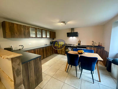 Maison - 87 m² - 3 pièces