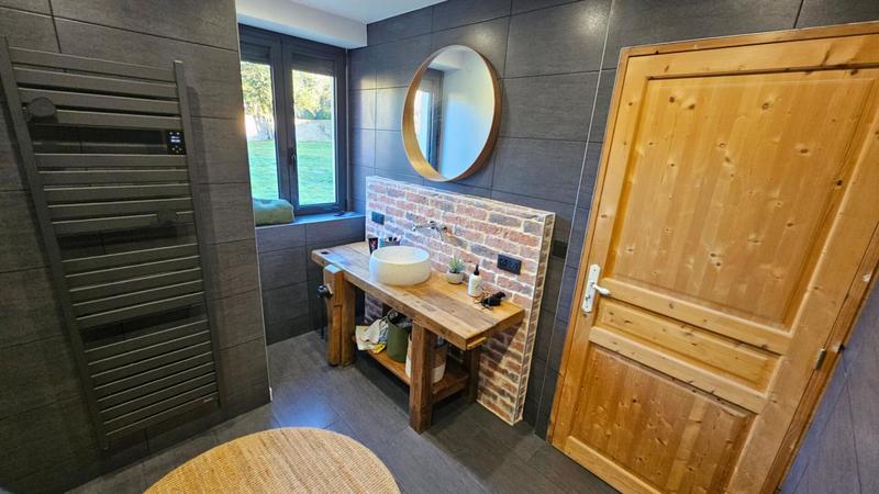 Maison - 250 m² - 7 pièces