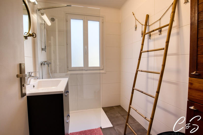 Maison ancienne - 335 m² - 11 pièces