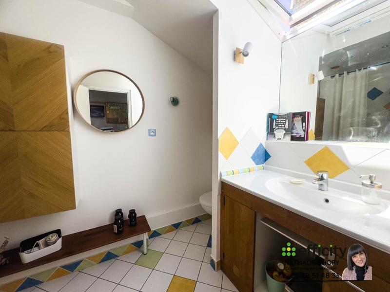 Maison - 199 m² - 7 pièces