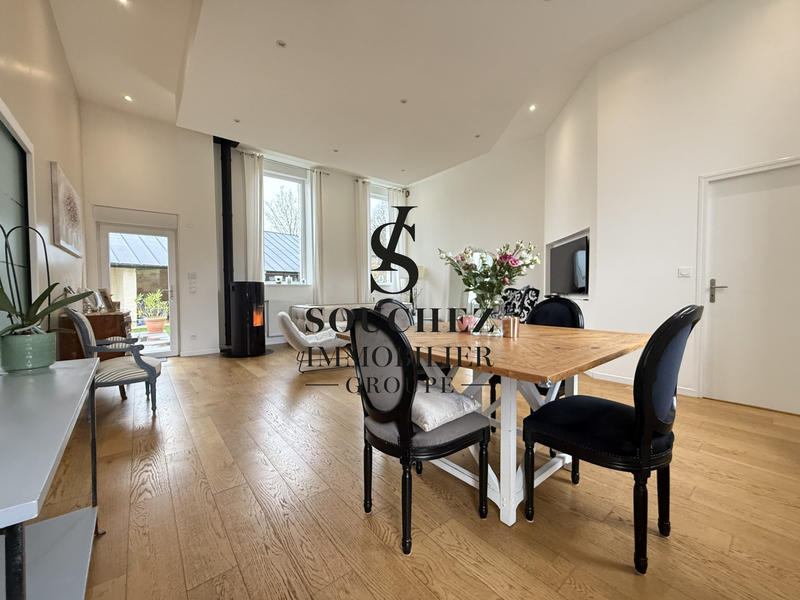 Maison - 165 m² - 6 pièces